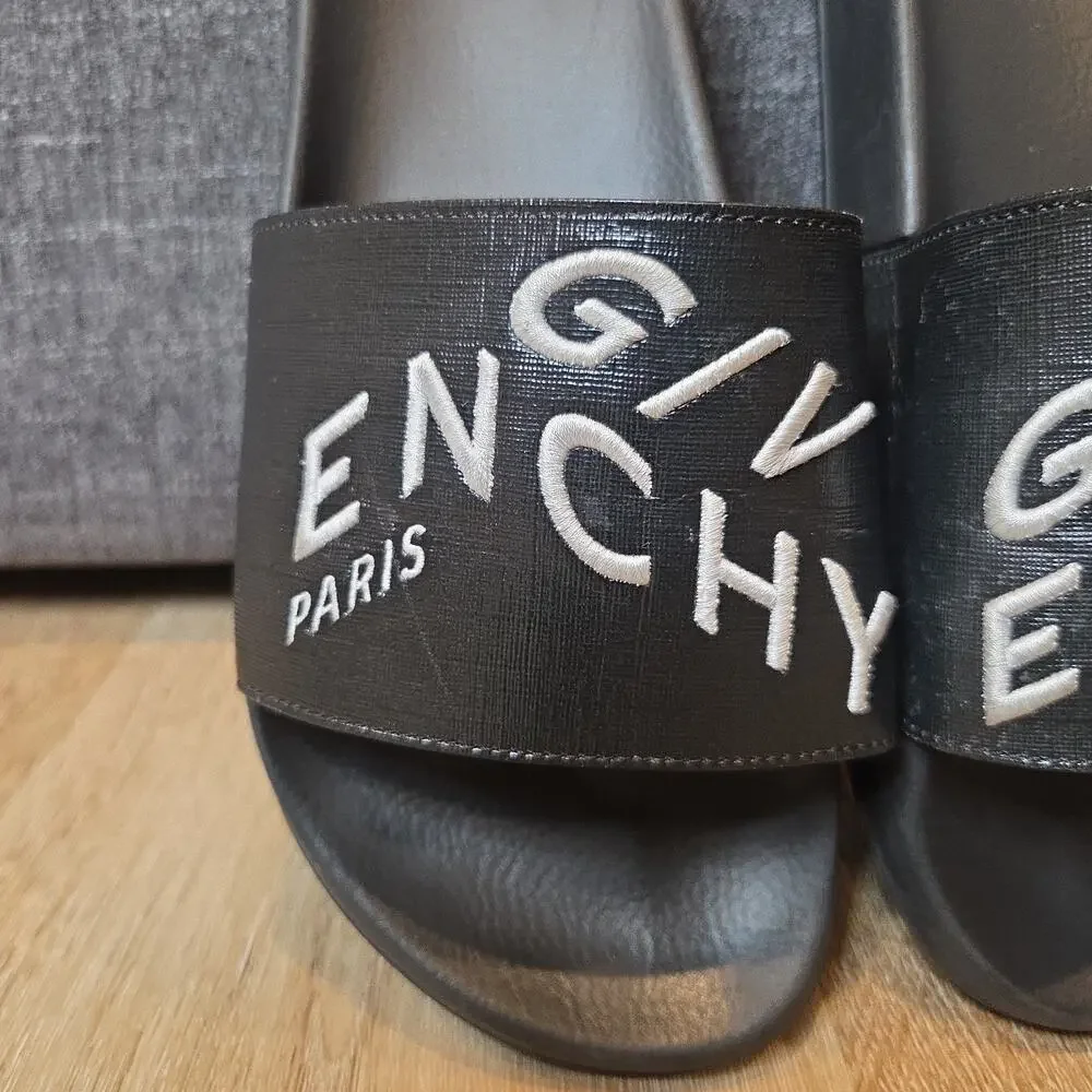 Givenchy Refracted Logo Embroidered Slides Black EU 43 US 10 BH300YH0QB-004